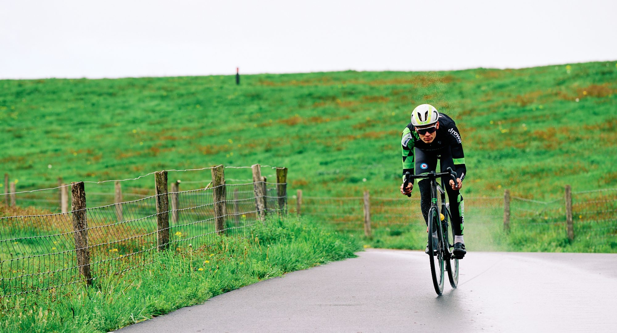 voorbereiding wielrenseizoen. Wielrenner - fietser.